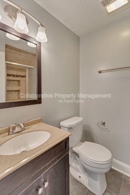 Updated 3 bed/2 bath property in downtown Savannah property image