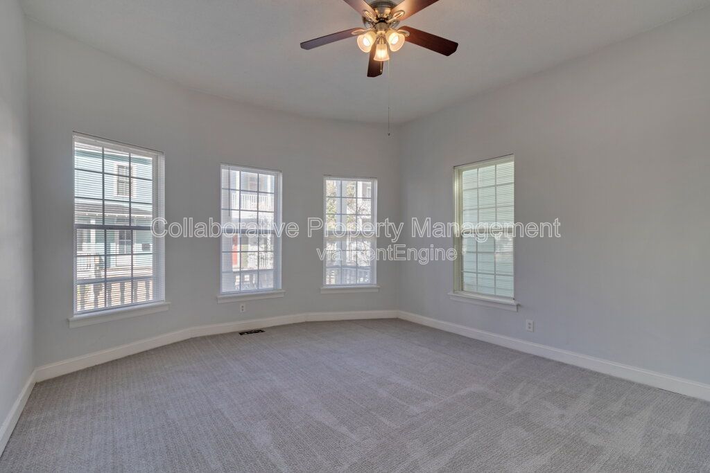 Updated 3 bed/2 bath property in downtown Savannah property image