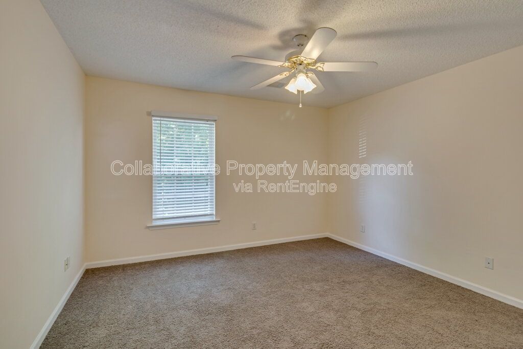3 bedroom, 2.5-bath townhome located in the Henderson Golf Community property image