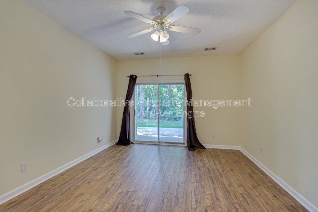 3 bedroom, 2.5-bath townhome located in the Henderson Golf Community property image