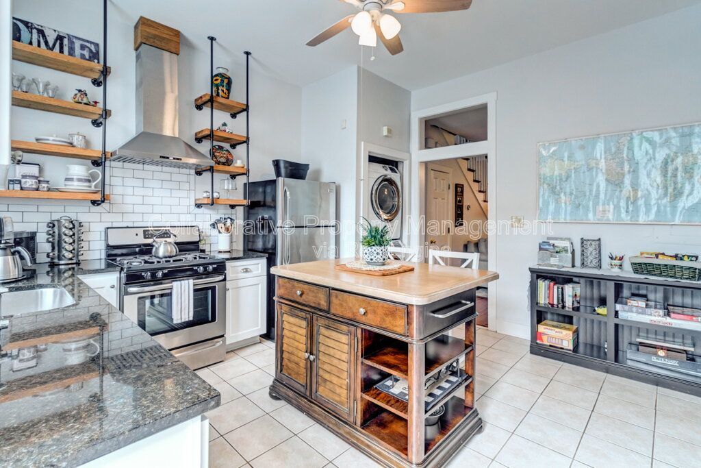 A Charming Fully Furnished Executive Rental in Downtown Savannah property image