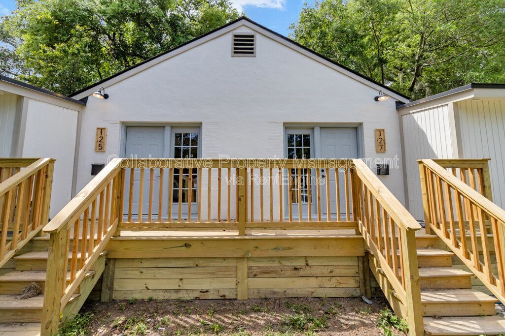 Centrally located, 2 bedroom, 1 bathroom duplex property image