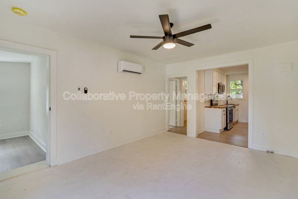 Centrally located, 2 bedroom, 1 bathroom duplex property image