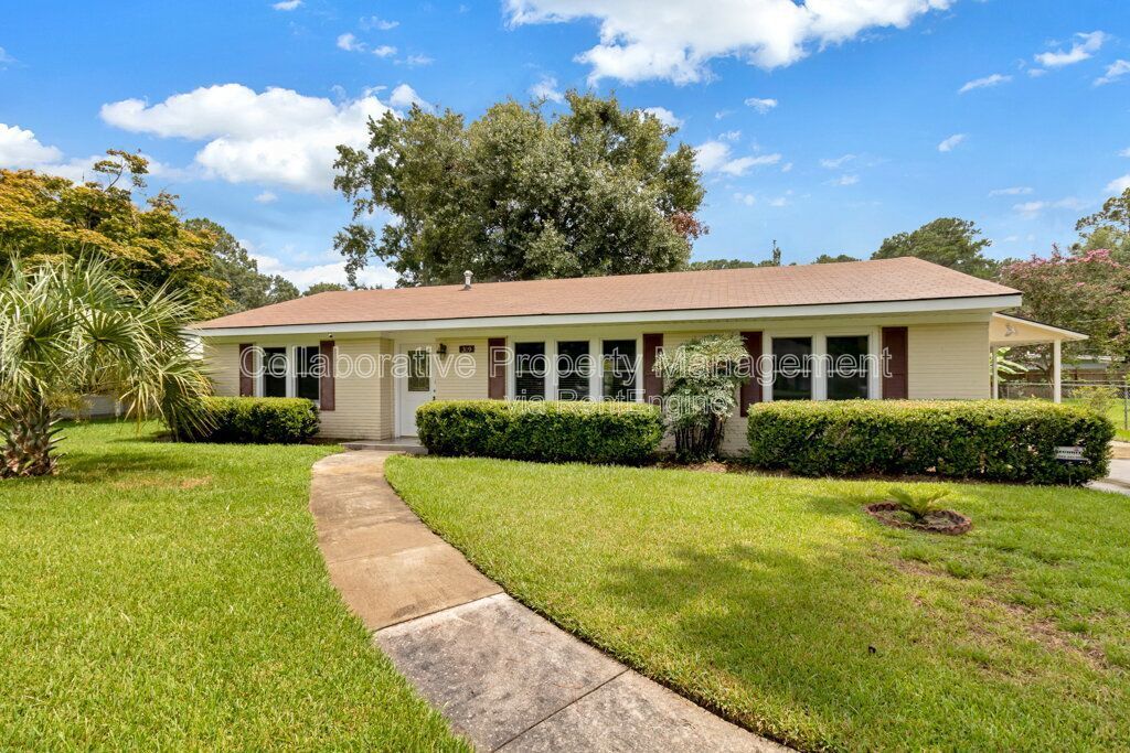 A Beautiful Ranch in midtown Savannah property image