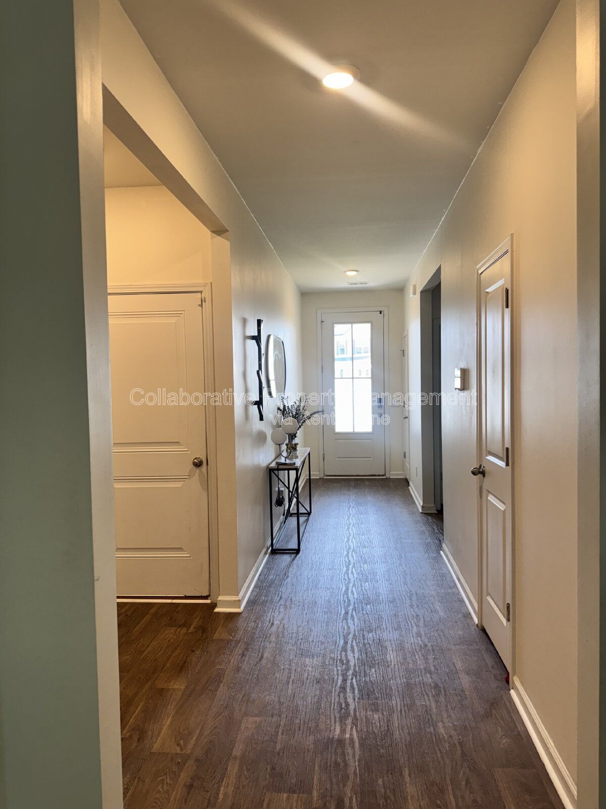 Like new one-story home in the Ways Station golf course community in Richmond Hill
*new photos to follow property image