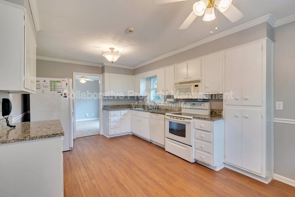A Beautiful Ranch in midtown Savannah property image