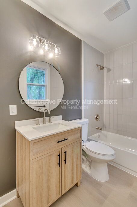 Centrally located, 2 bedroom, 1 bathroom duplex property image