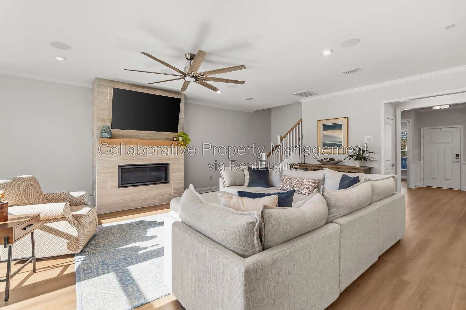 Gorgeous, 5  bedroom, 4.5 bathroom home in Waterways! property image