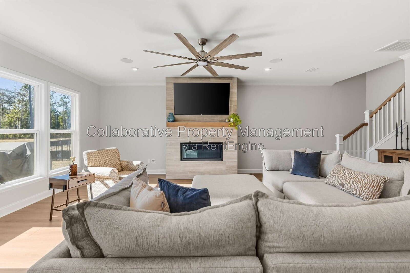 Gorgeous, 5  bedroom, 4.5 bathroom home in Waterways! property image