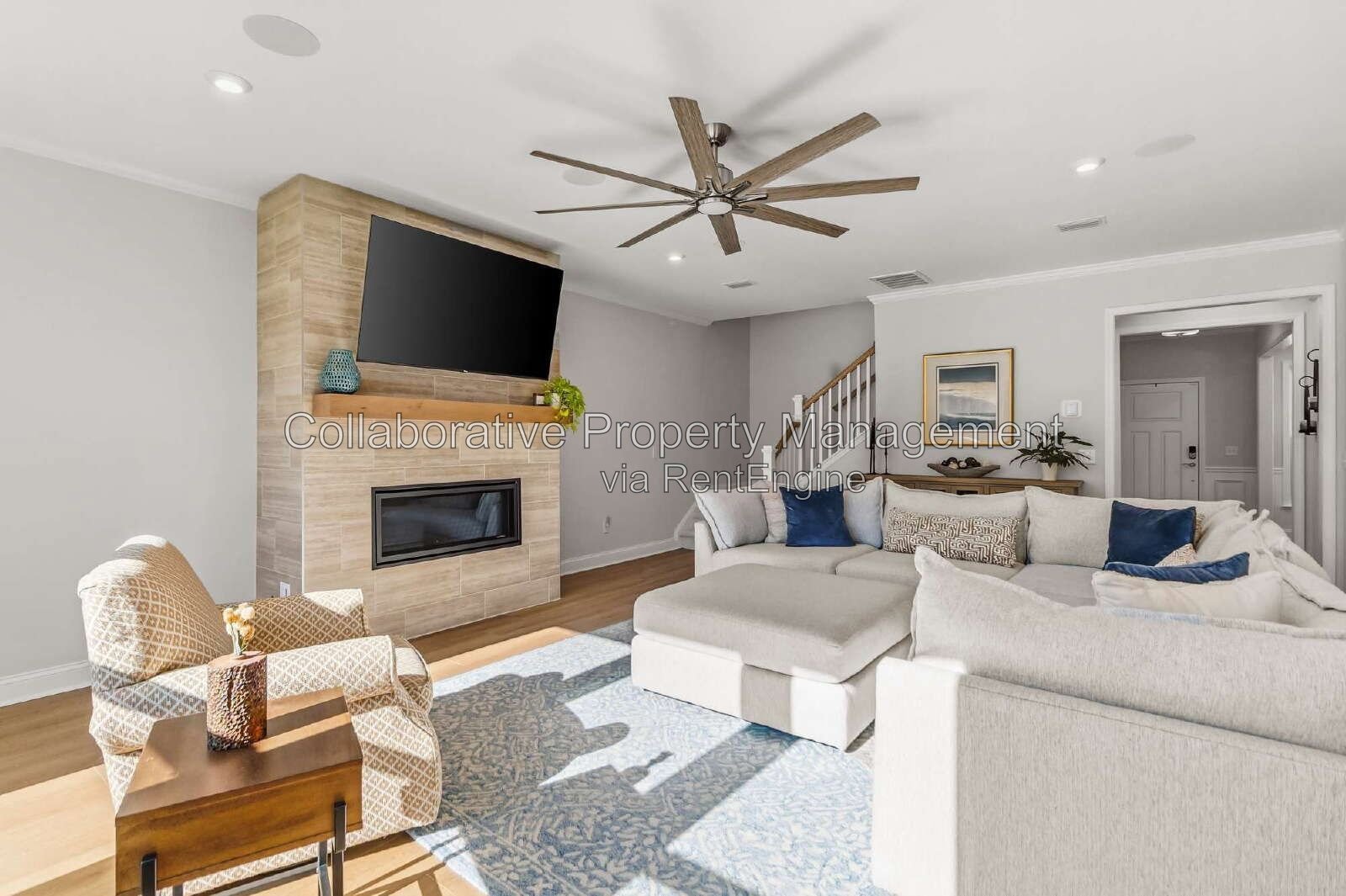 Gorgeous, 5  bedroom, 4.5 bathroom home in Waterways! property image