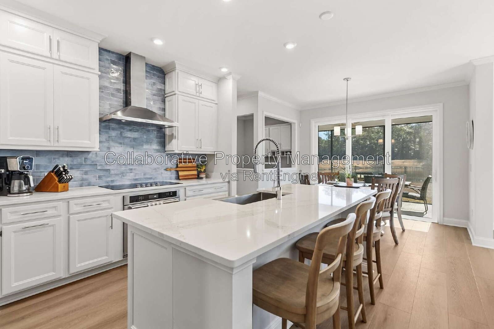 Gorgeous, 5  bedroom, 4.5 bathroom home in Waterways! property image
