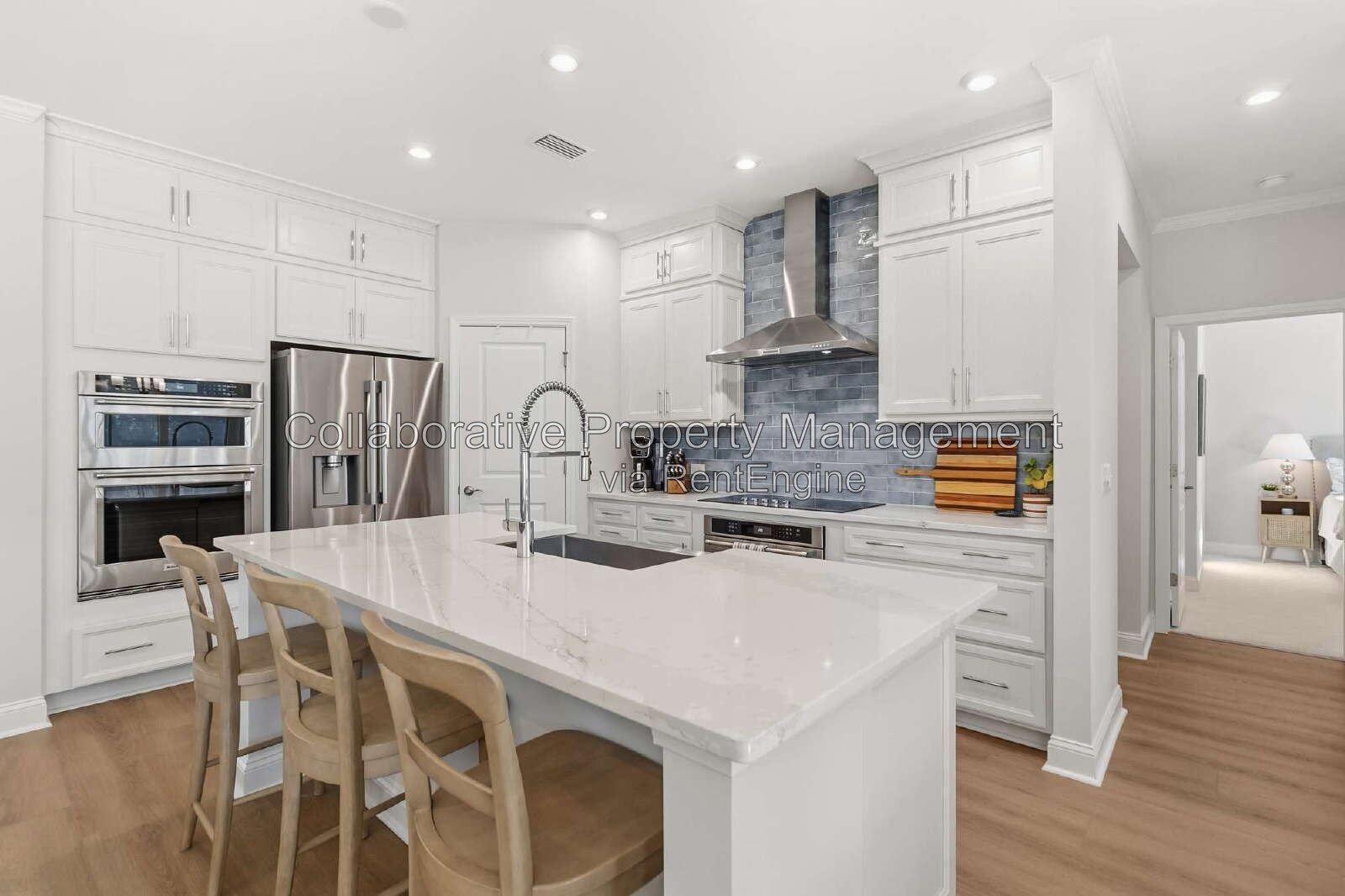 Gorgeous, 5  bedroom, 4.5 bathroom home in Waterways! property image