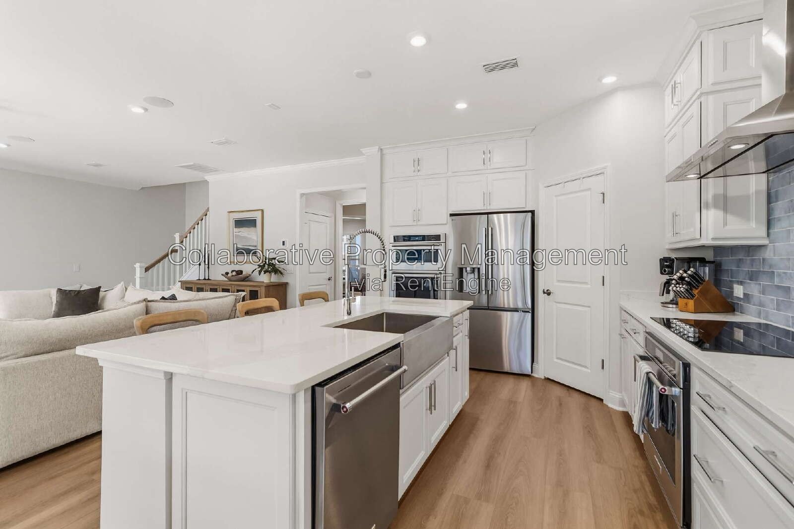 Gorgeous, 5  bedroom, 4.5 bathroom home in Waterways! property image