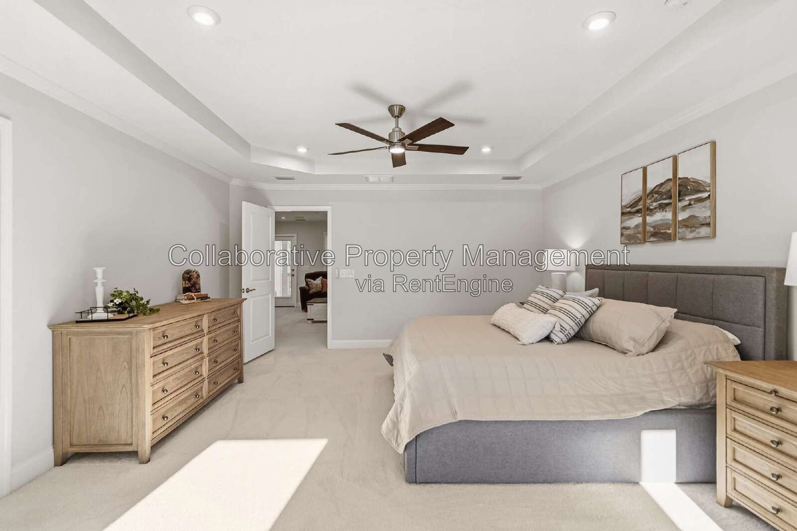 Gorgeous, 5  bedroom, 4.5 bathroom home in Waterways! property image