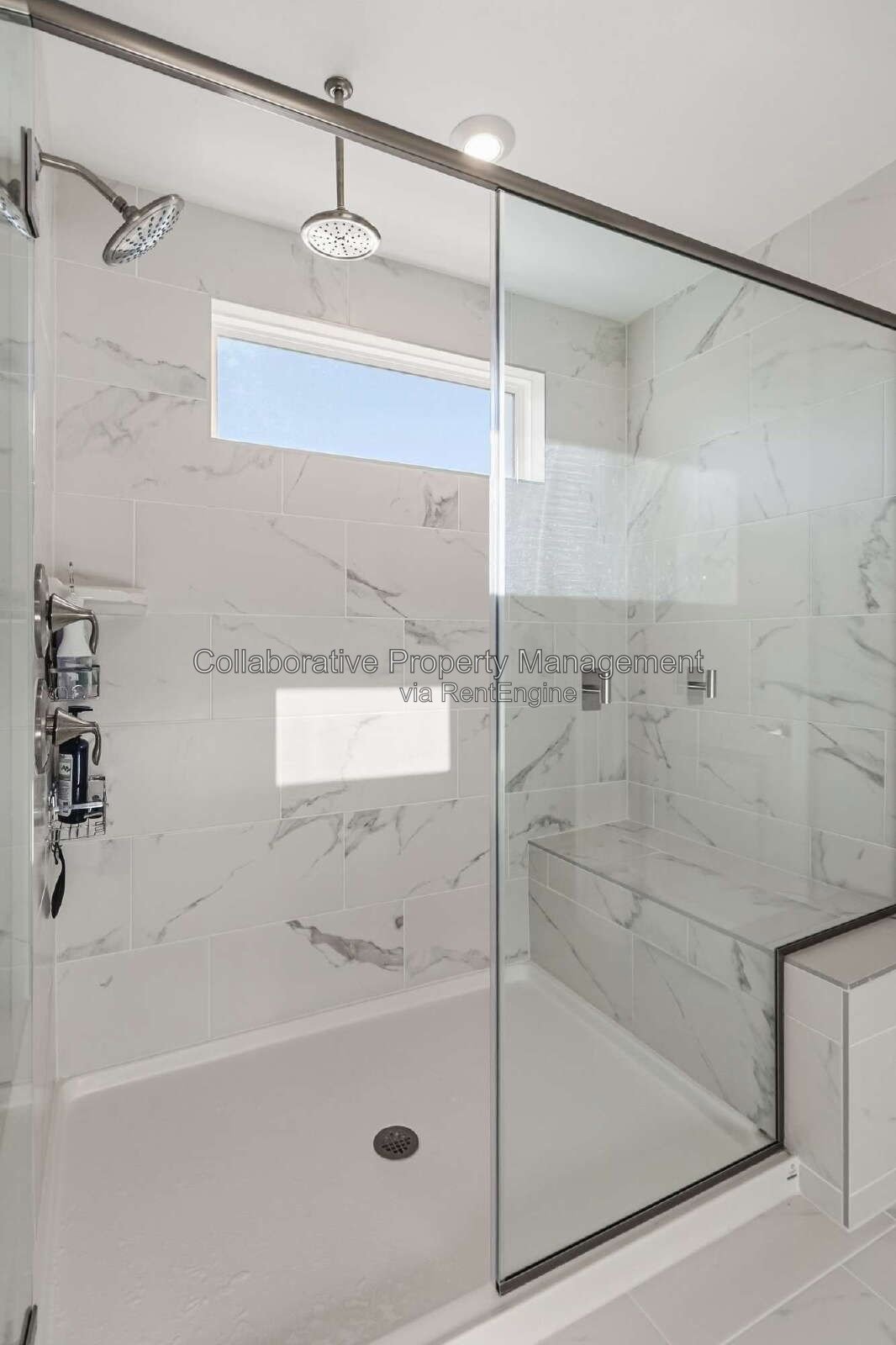 Gorgeous, 5  bedroom, 4.5 bathroom home in Waterways! property image