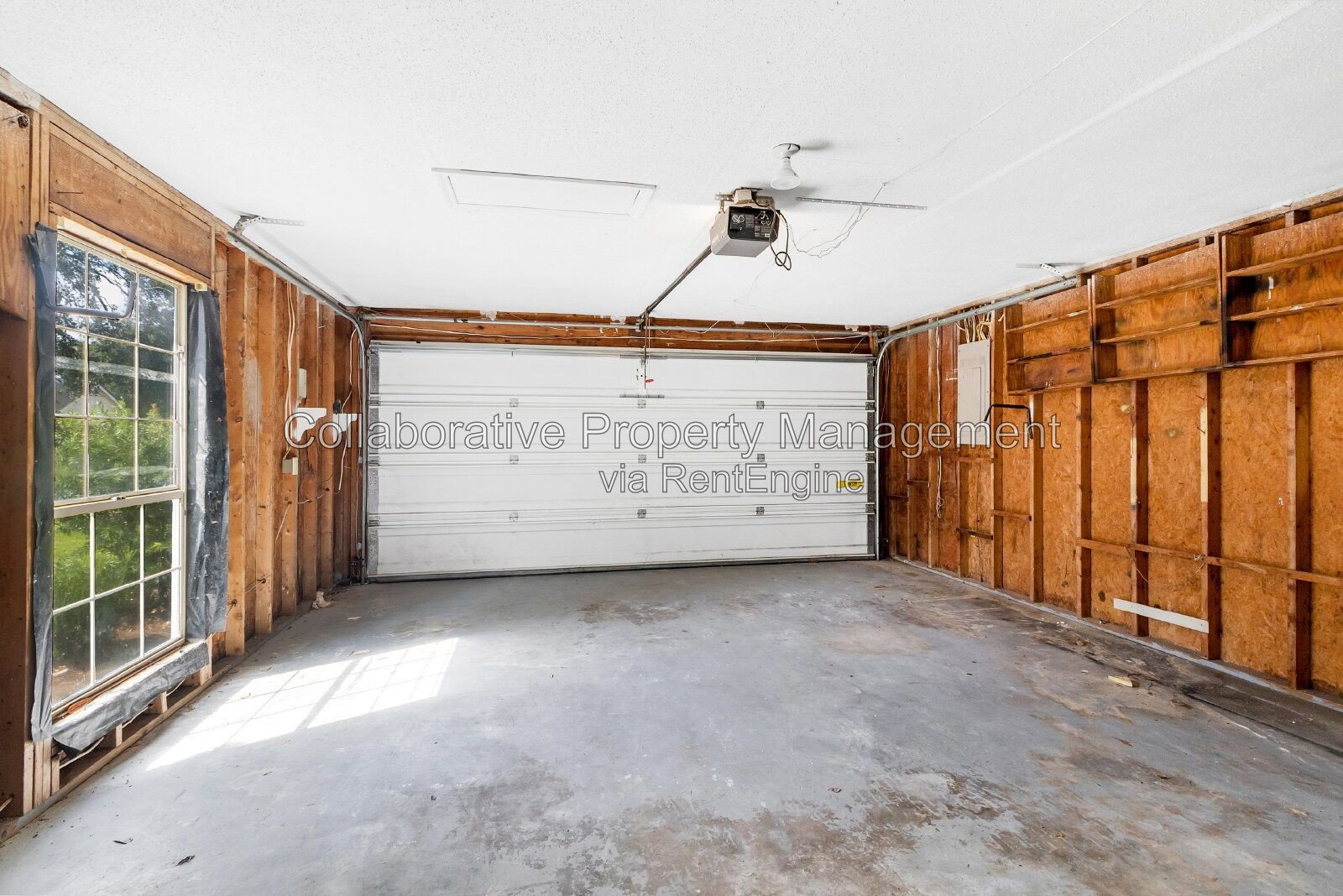One story Southside Savannah 4 Bed 2 Bath Home property image