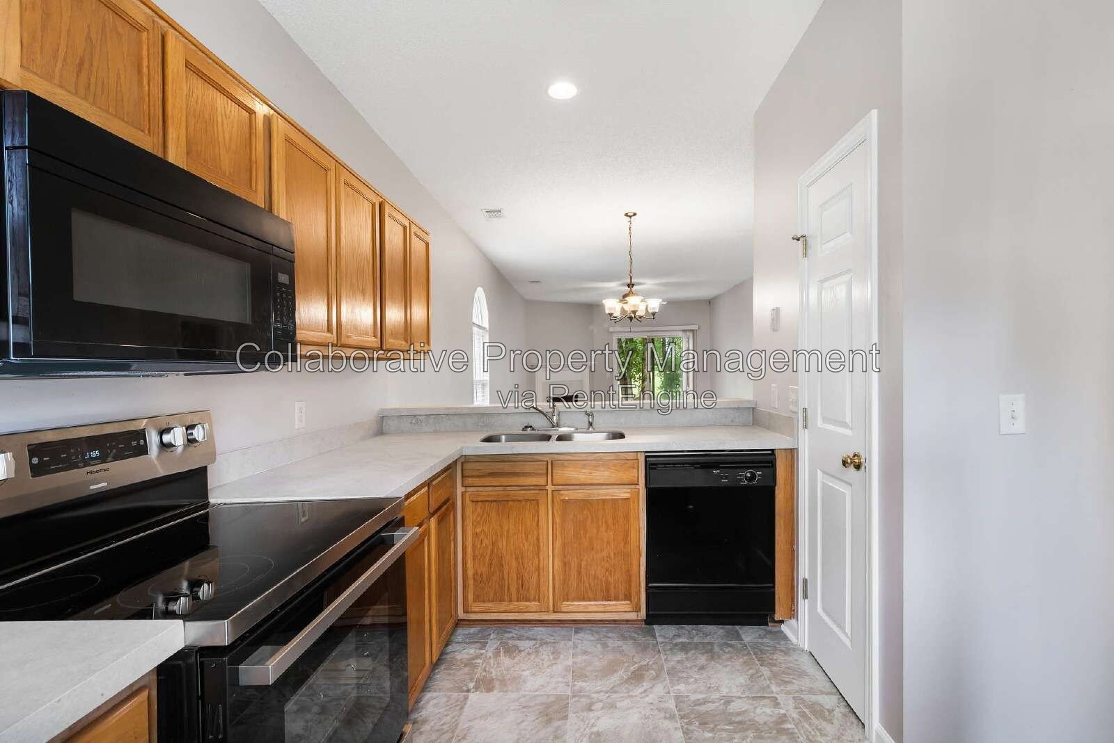 3-bedroom, 2.5-bath townhome located in the Henderson Golf Community property image