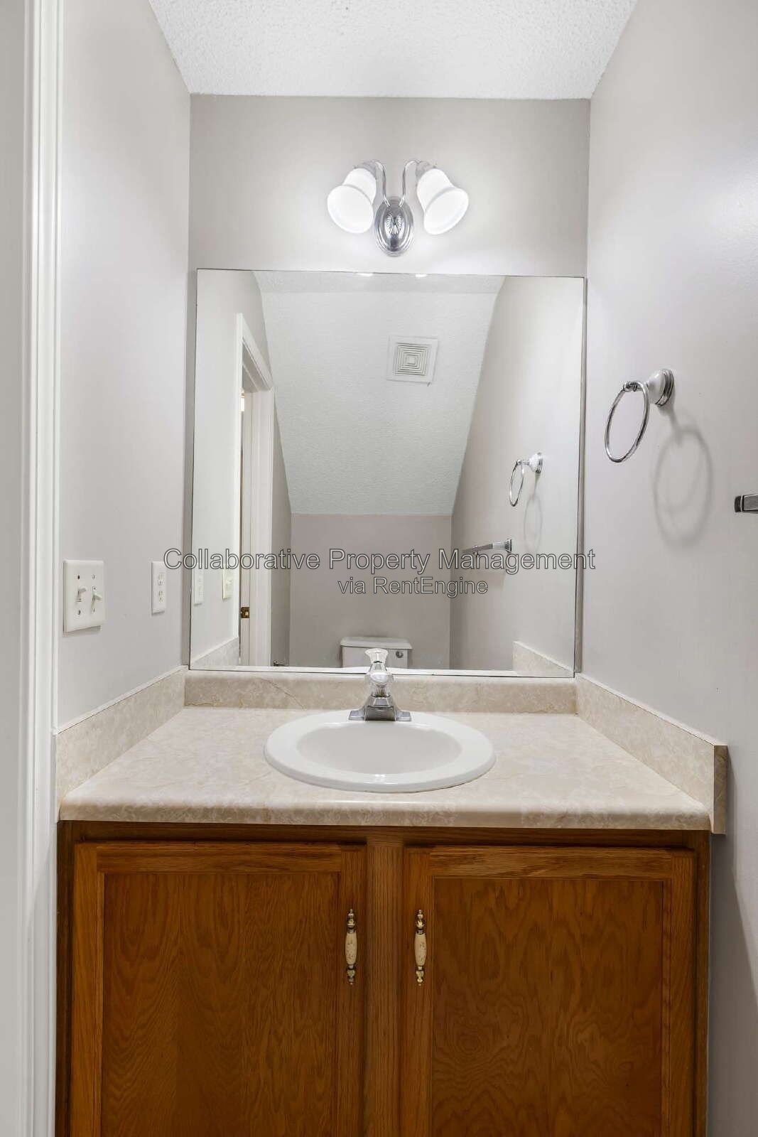 3-bedroom, 2.5-bath townhome located in the Henderson Golf Community property image